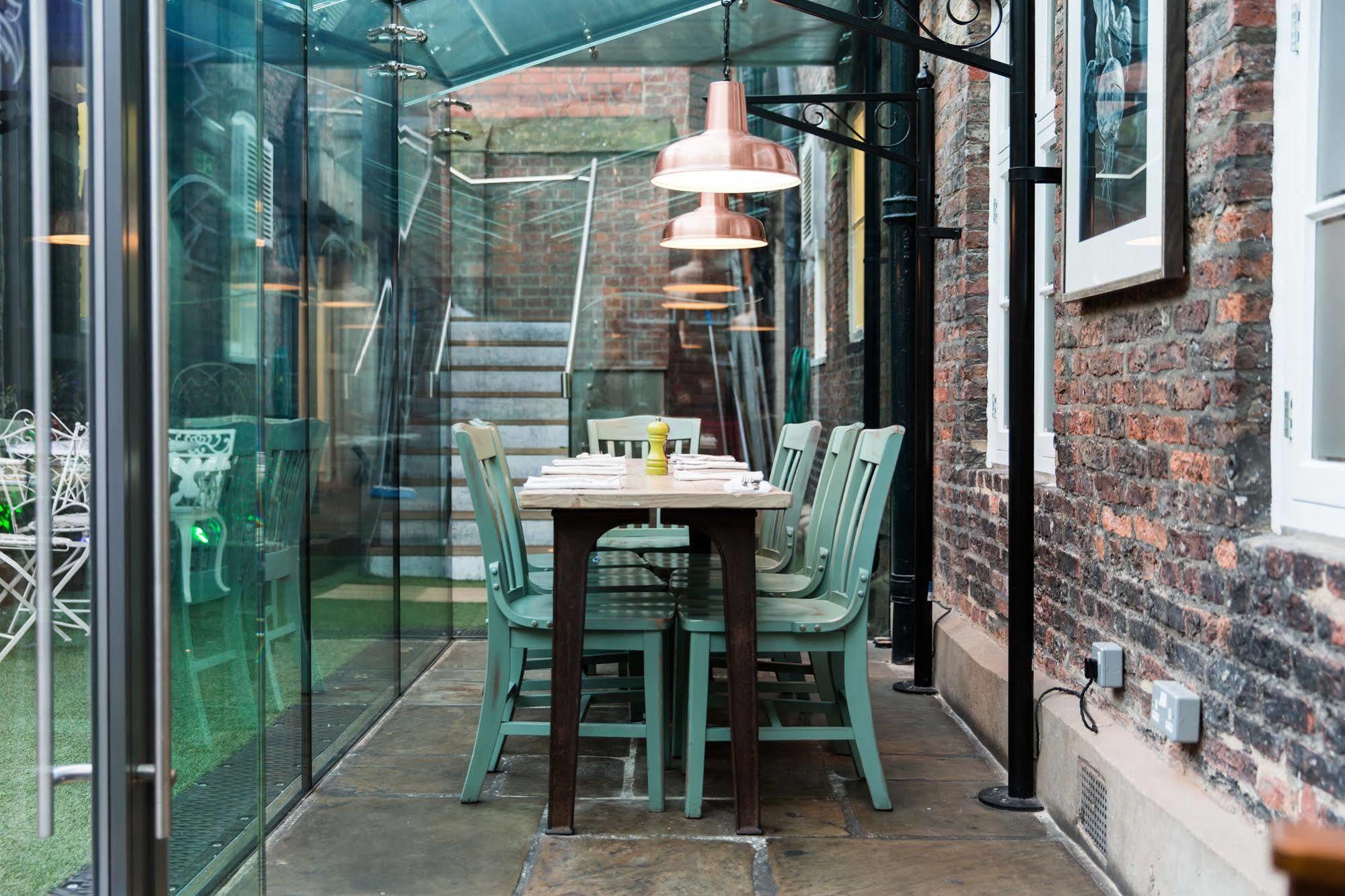 Judge'S Lodging York Dış mekan fotoğraf The Glasshouse